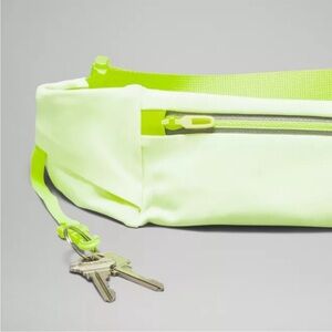 Lululemon Fast and Free Running Belt